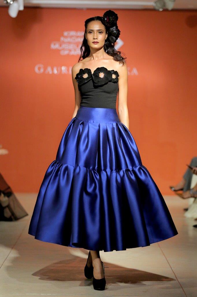 Strapless long dress with 2 tier