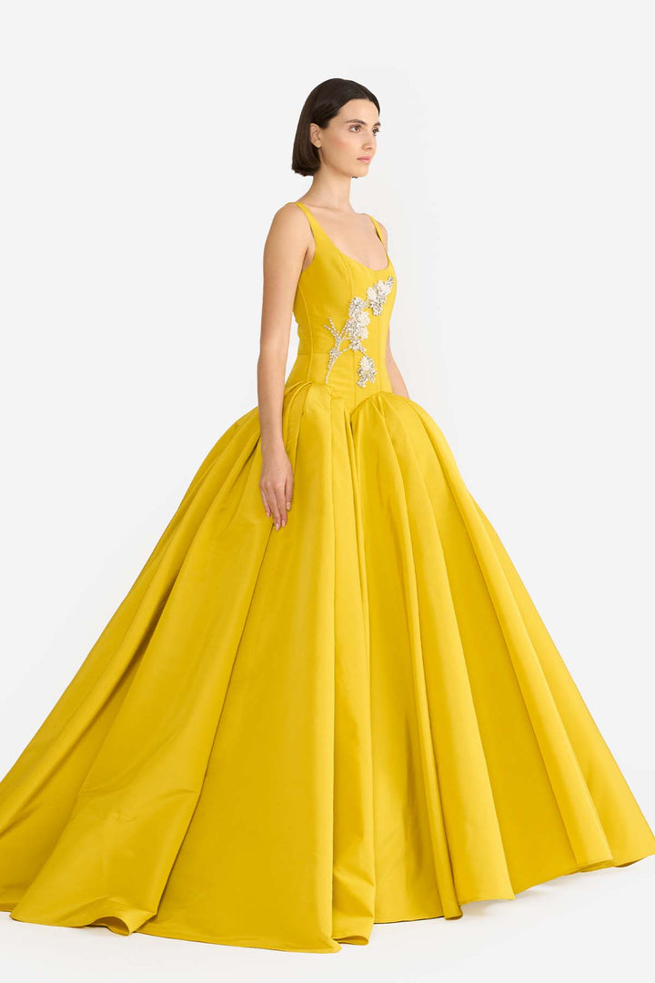 SCALLOP WAISTED SCOOP NECK GOWN