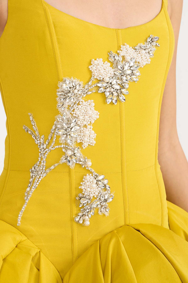SCALLOP WAISTED SCOOP NECK GOWN