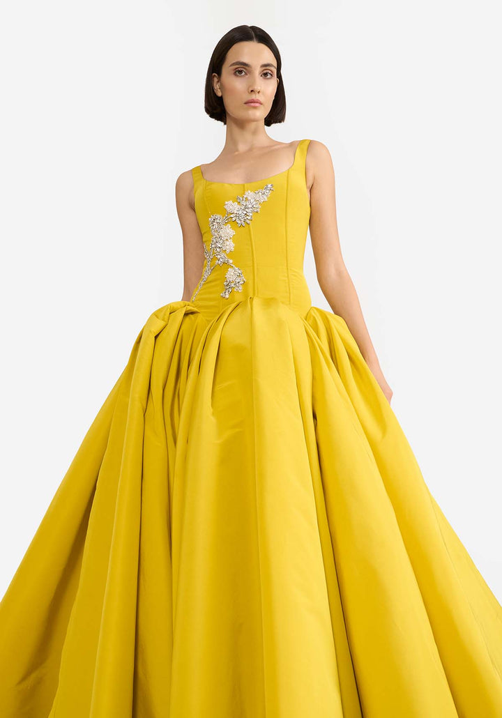 SCALLOP WAISTED SCOOP NECK GOWN