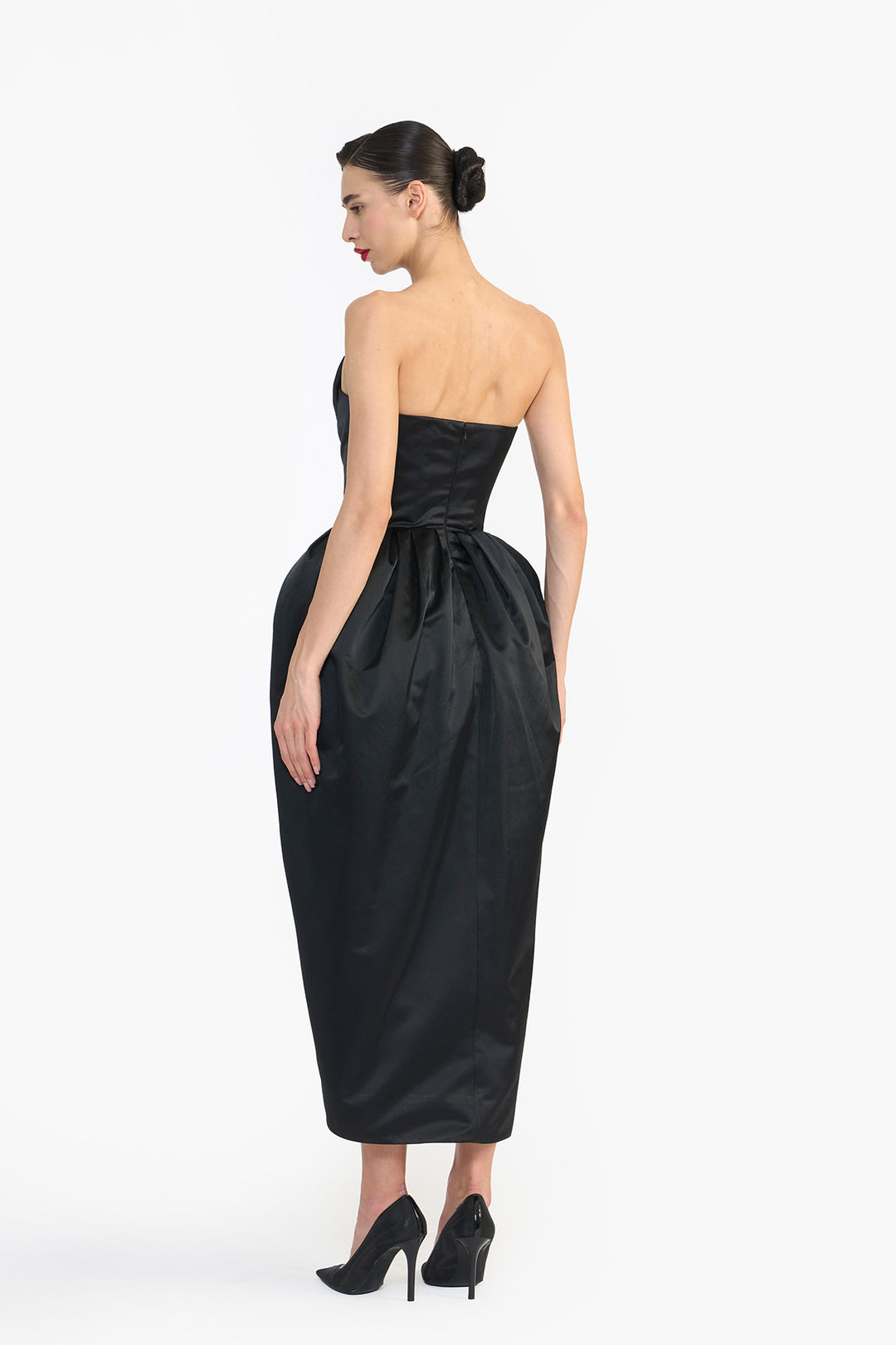 SCULPTED STRAPLESS DRESS