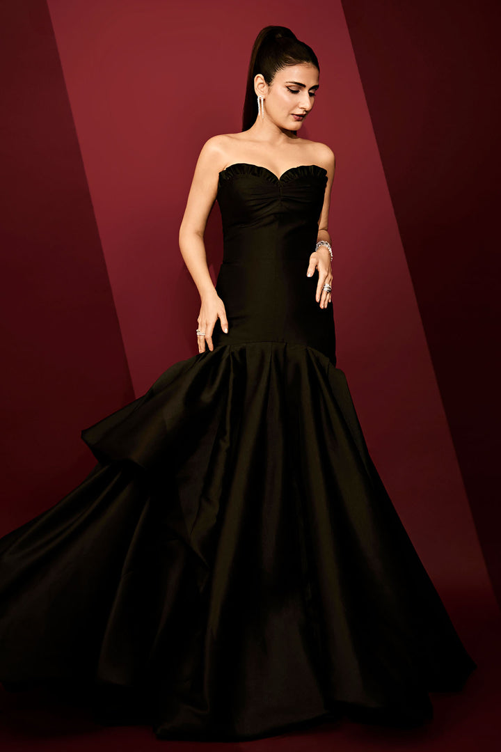 Strapless balloon hem gown