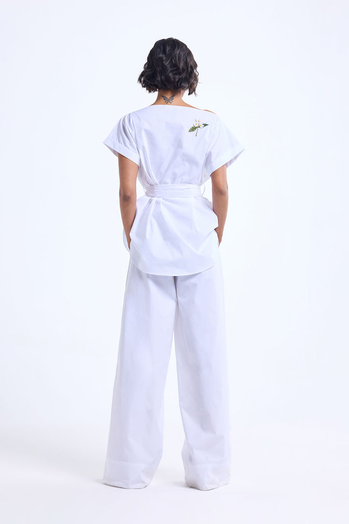BOAT NECK TOP WITH STRAIGHT FIT PANT