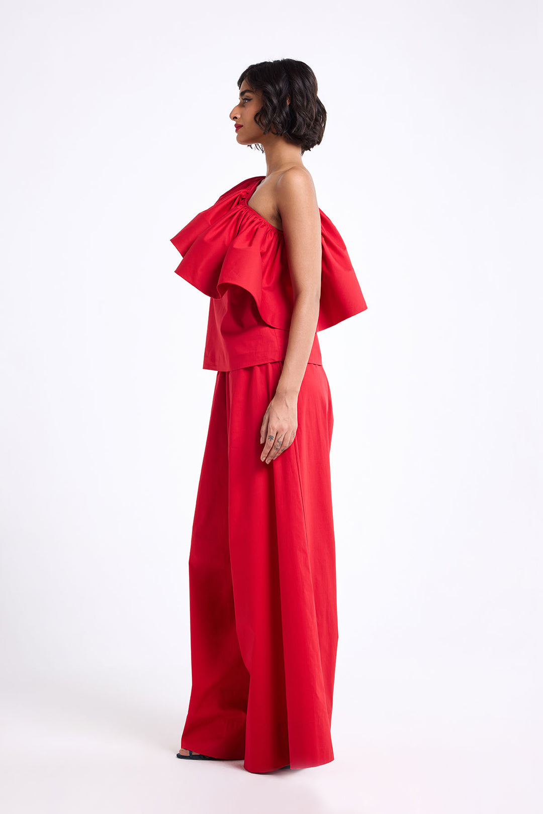 ONE SHOULDER HORSE HAIR RUFFLE TOP WITH WIDE LEG PANT