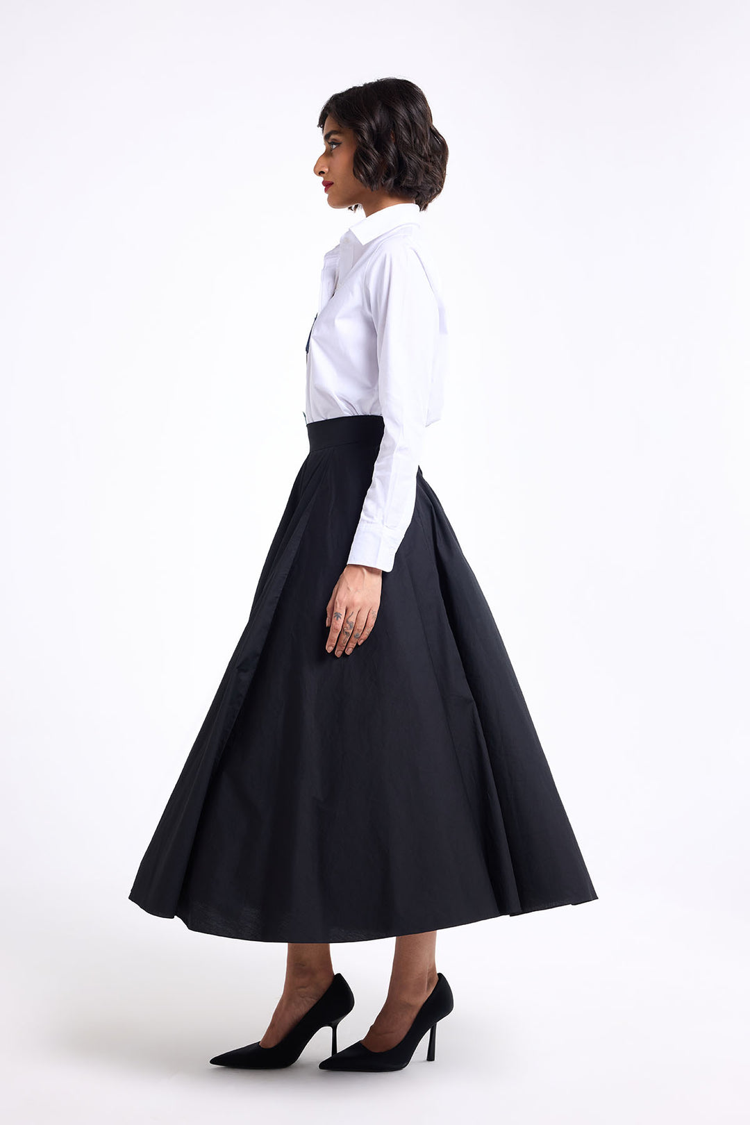 CLASSIC EMBROIDERED SHIRT