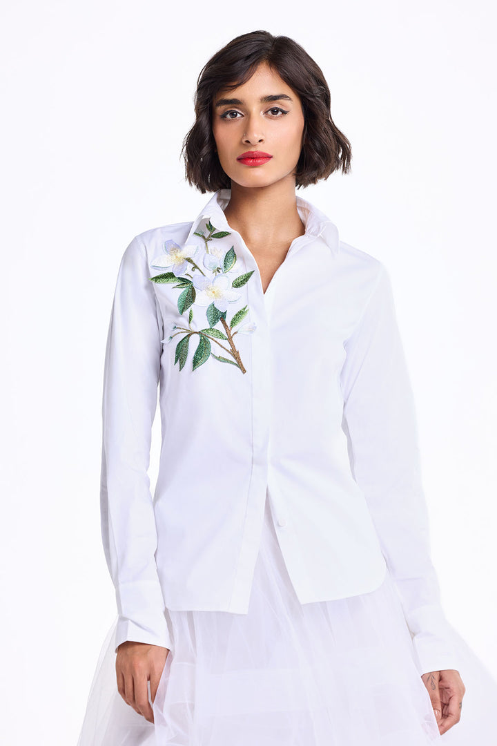 FITTED EMBROIDERED SHIRT