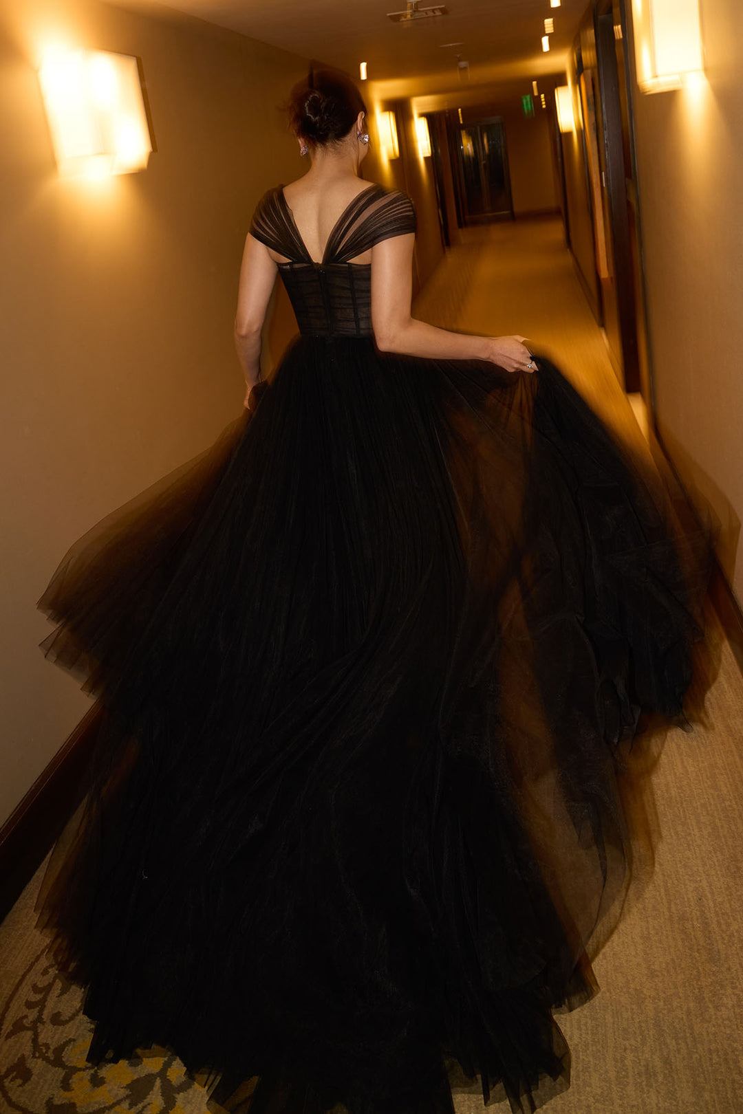 criss-cross halter nec gown