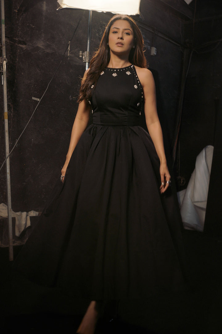 Backless halter neck midi