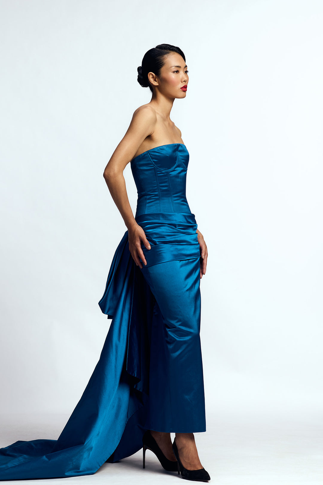 STRUCTURED DRAPED COLUMN GOWN