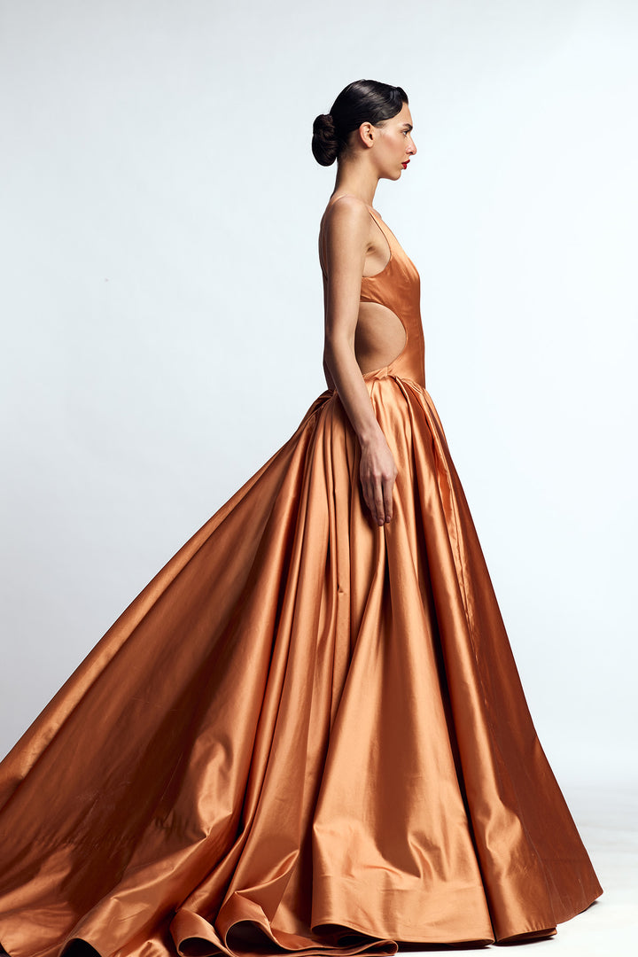 STRUCTURED COLUMN GOWN