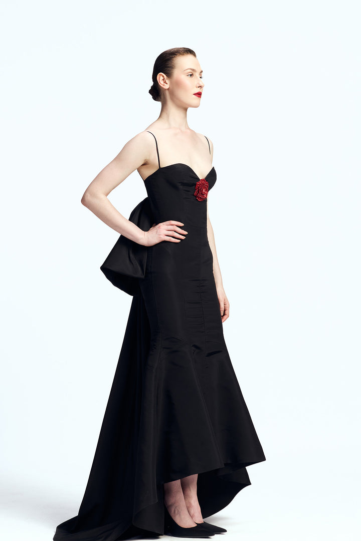 PLUNGING V NECK GOWN