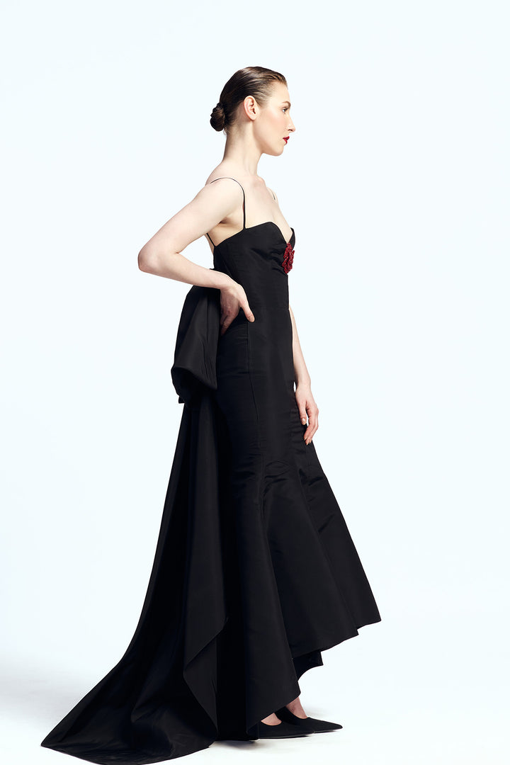 PLUNGING V NECK GOWN