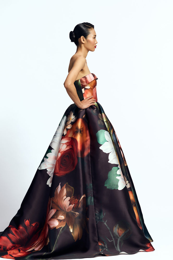 STRAPLESS DRAPED GOWN