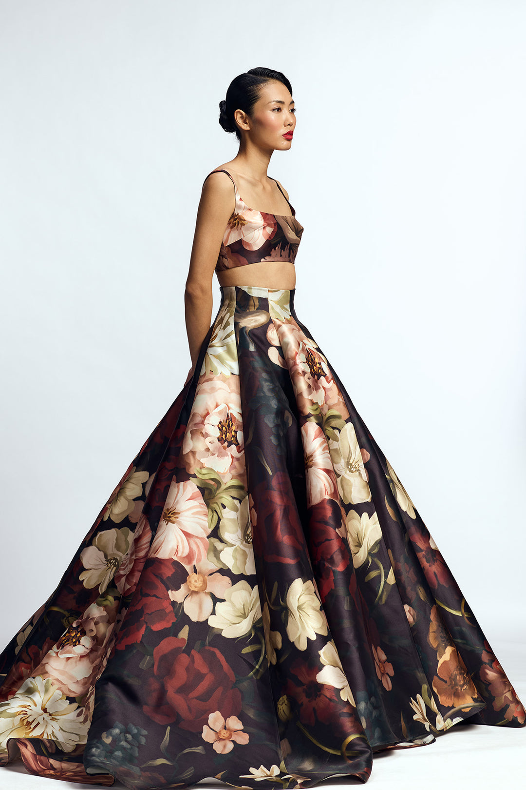 CROP TOP WITH VOLUMINOUS SKIRT