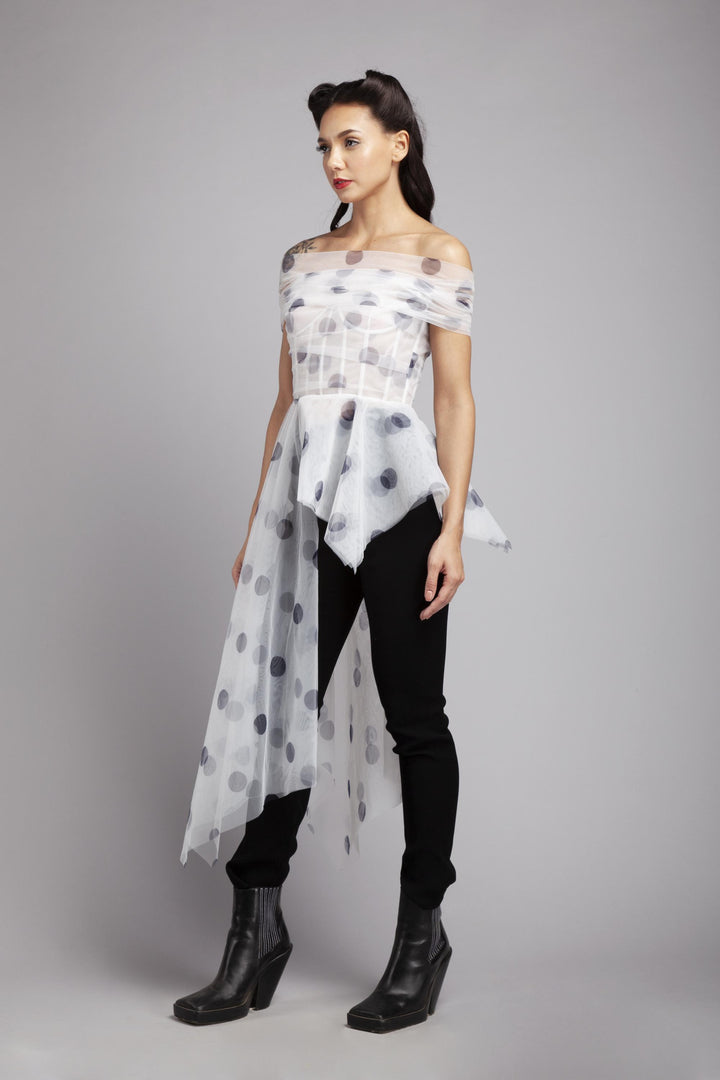 Side trail top with shoulder drape