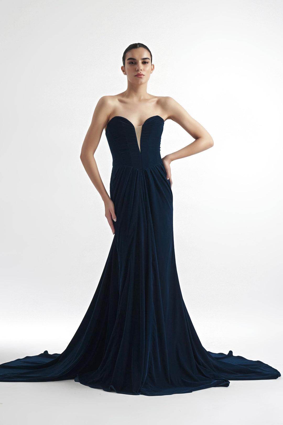Plunging V- neck strapless drop waist mermaid gown